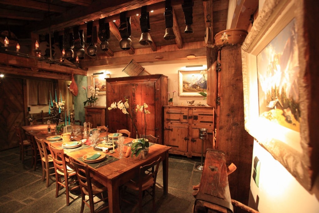 Chalet les trolles location chalet luxe spa privatif cheminée Suite avec jacuzzi romantique chamonix